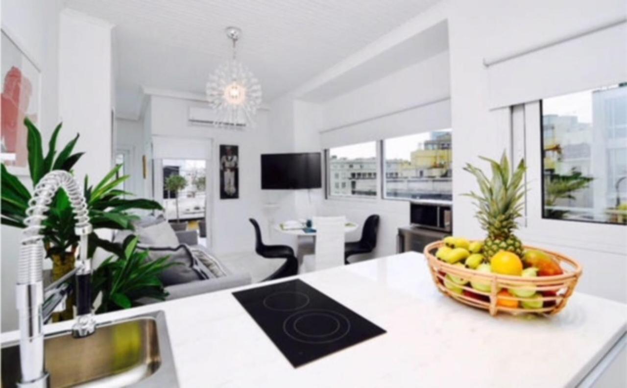 A Diamont In The Center Of Athens Apartment Luaran gambar