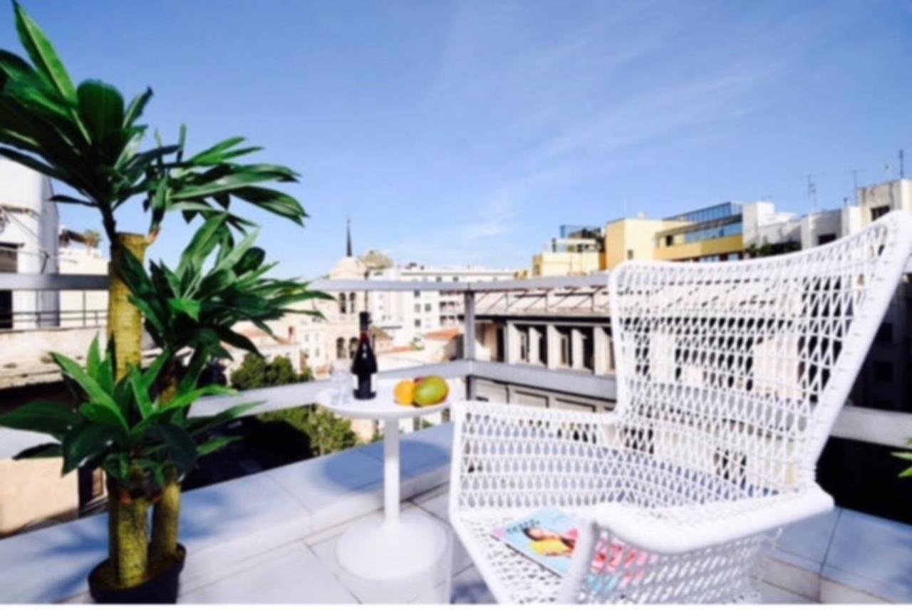 A Diamont In The Center Of Athens Apartment Luaran gambar
