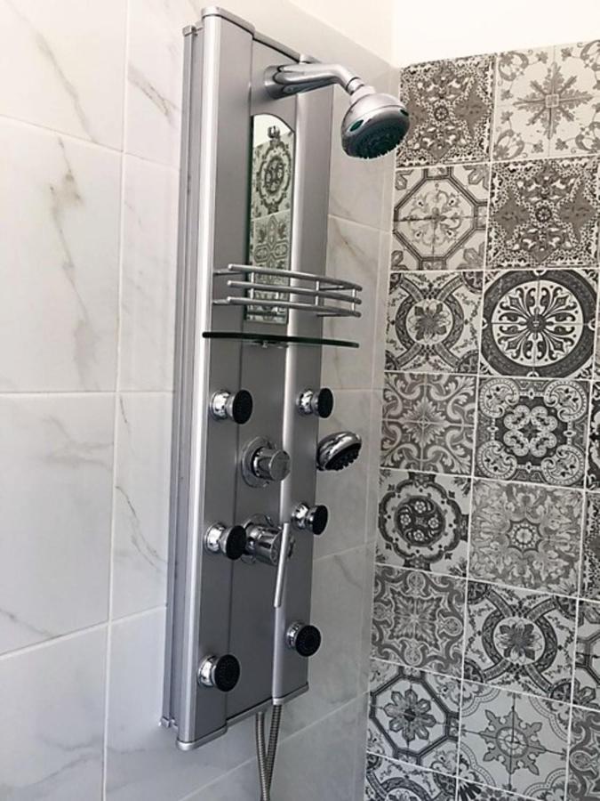 A Diamont In The Center Of Athens Apartment Luaran gambar